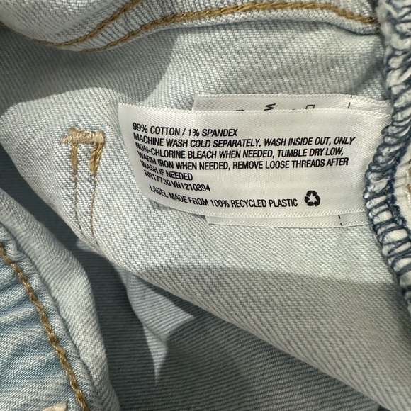 Universal Thread Vintage Midi Light Wash Jean Shorts 14/32 - Picture 4 of 5